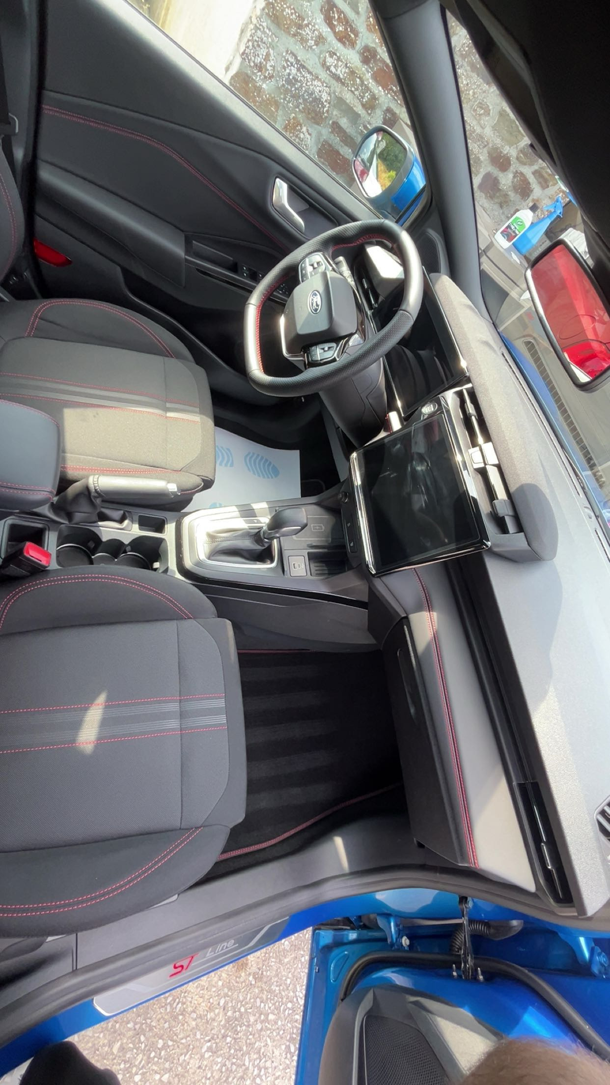Photo de R-CLEAN NETTOYAGE AUTOMOBILE 